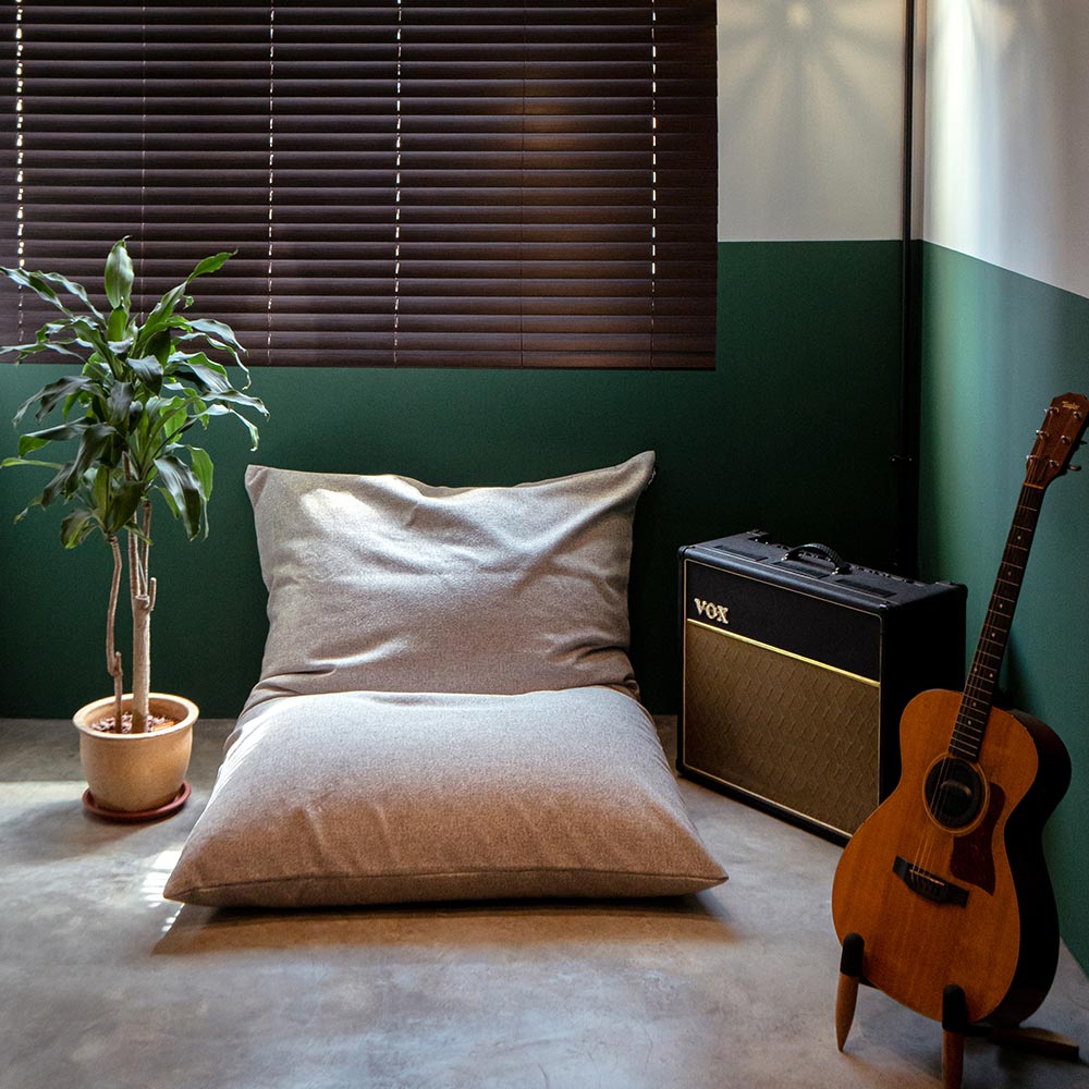 Vesuvius – Linen-Style Upholstery and Synthetic Suede Versatile Bean Bag