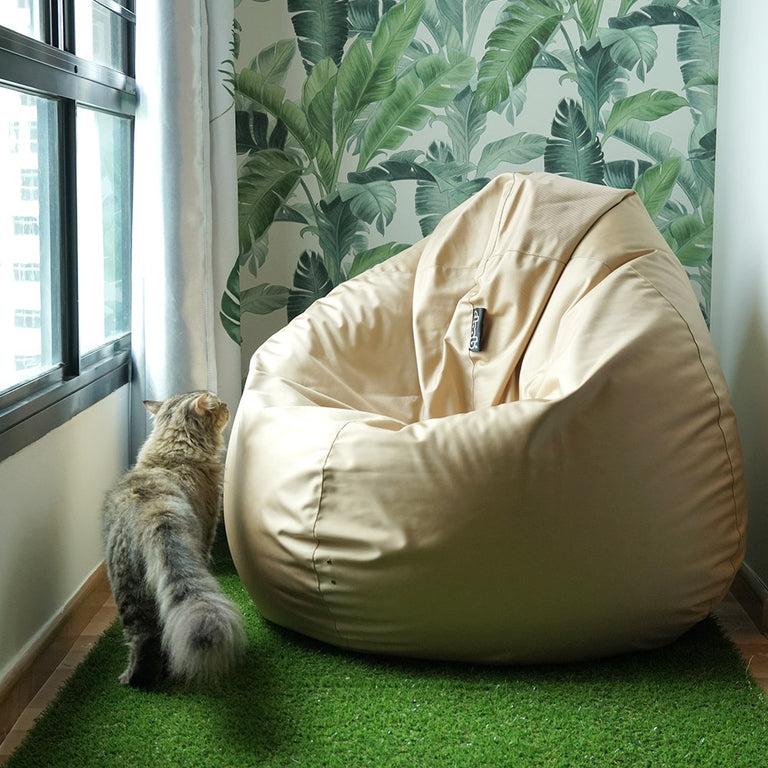 plop – teardrop-shaped water-repellent bean bag
